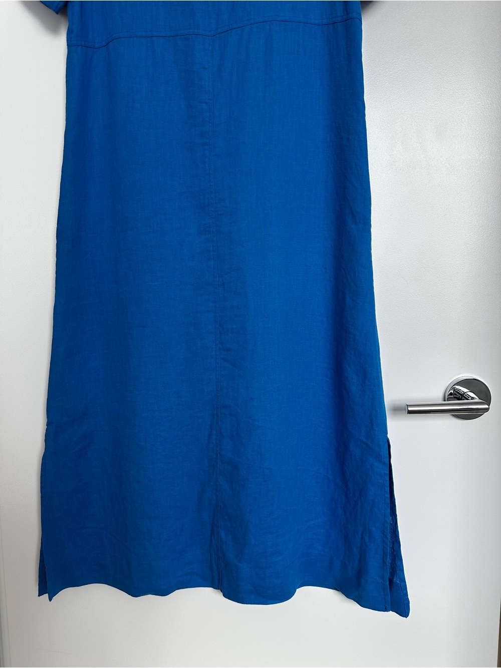 FOIL Classic Short-Sleeve Button Front Blue Linen Dress with Pockets (6) - Picture 12 of 13